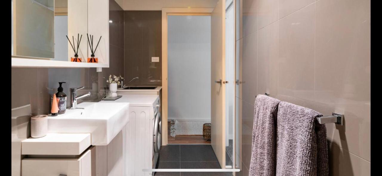 The Pas.Coe - A Stylish 1 Bedroom Unit With Free Parking. Melbourne Exterior foto
